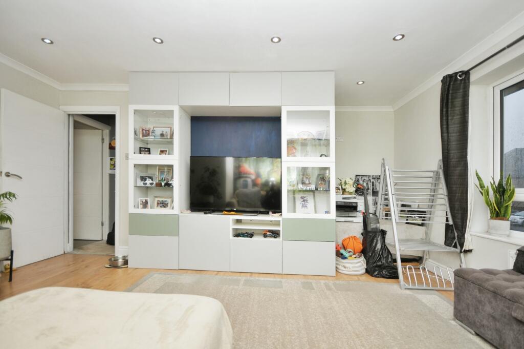 Additional image 13 of Martins Close, West Wickham, BR4