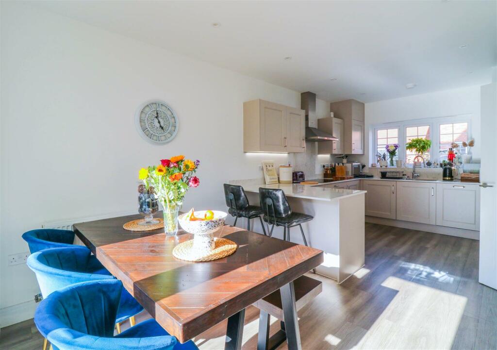 Additional image 7 of Webb Avenue, Newmarket