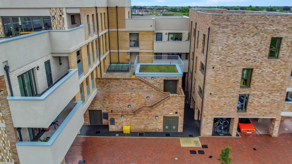 Additional image 4 of Patagonia Way, Cambridge