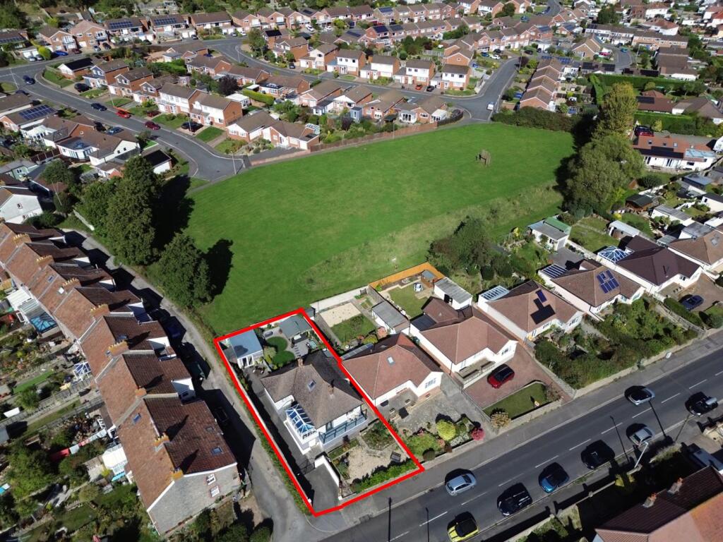 Additional image 2 of Spring Hill, Worle Hillside - DETACHED BUNGALOW WITH ANNEX