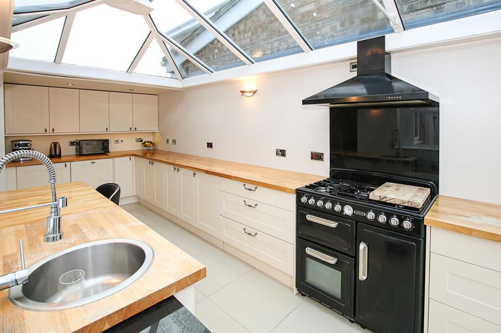 Additional image 5 of Selwyn Close, Newmarket