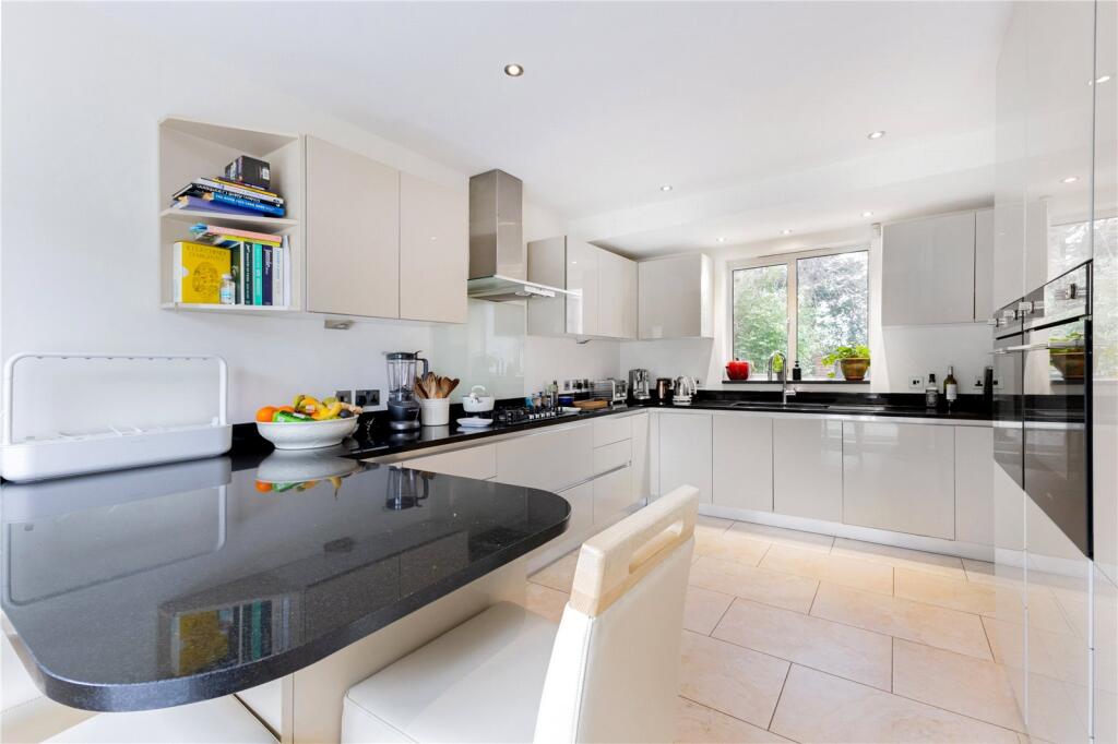 Additional image 7 of Luton Road, Harpenden, Hertfordshire, AL5