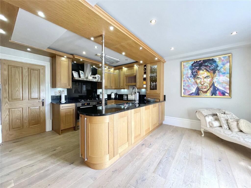 Additional image 10 of Bedwell Hall, Bedwell Park, Cucumber Lane, Essendon, AL9