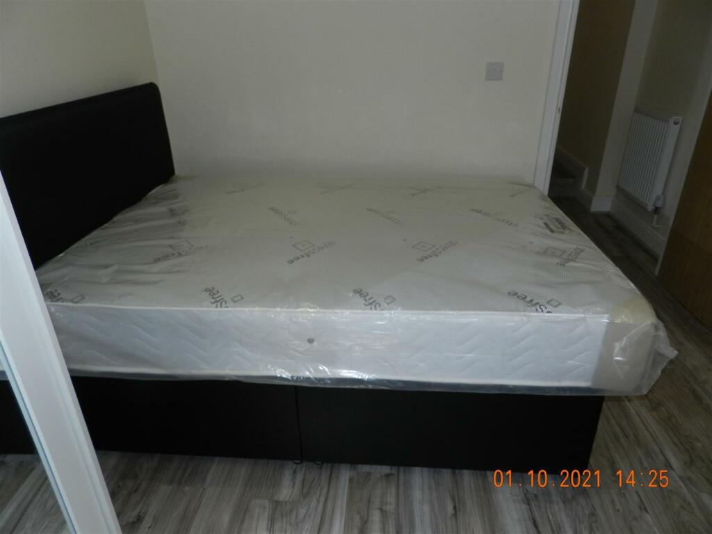 Additional image 4 of 1 Bed Flat, Cyrril Crescent