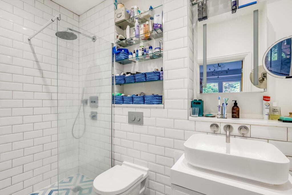 Additional image 12 of Hall Place Gardens, St Albans, AL1