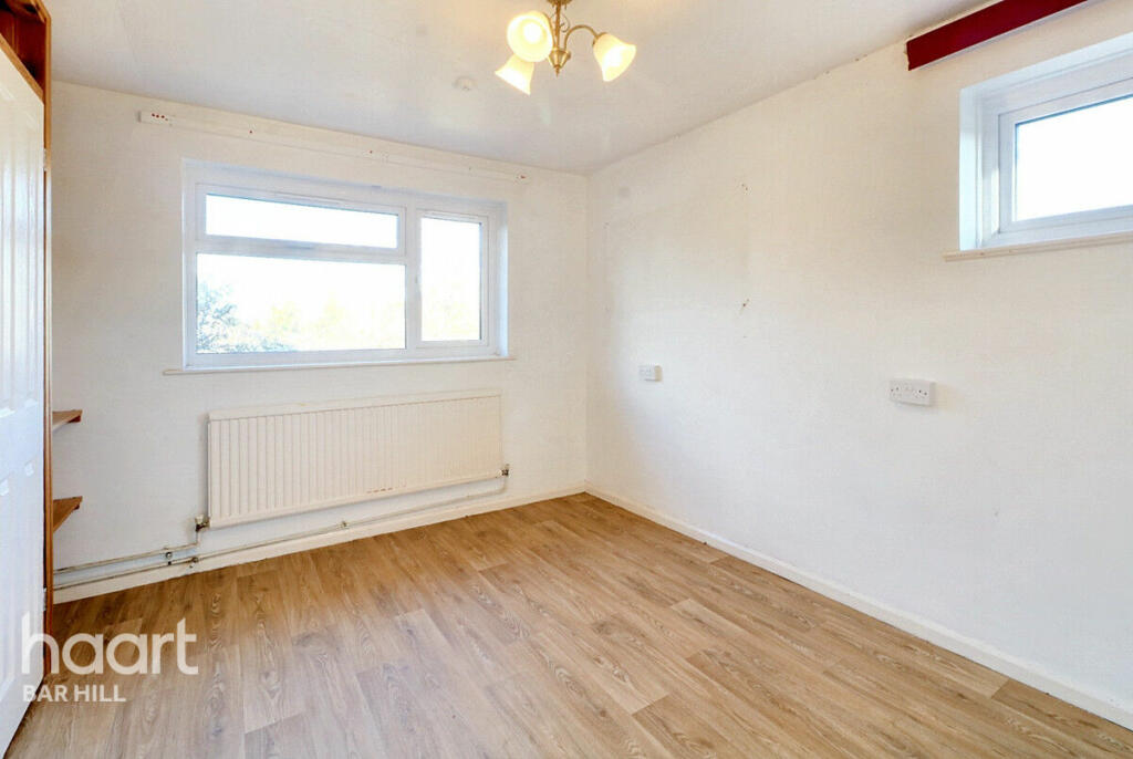 Additional image 2 of Queen's Close, Over