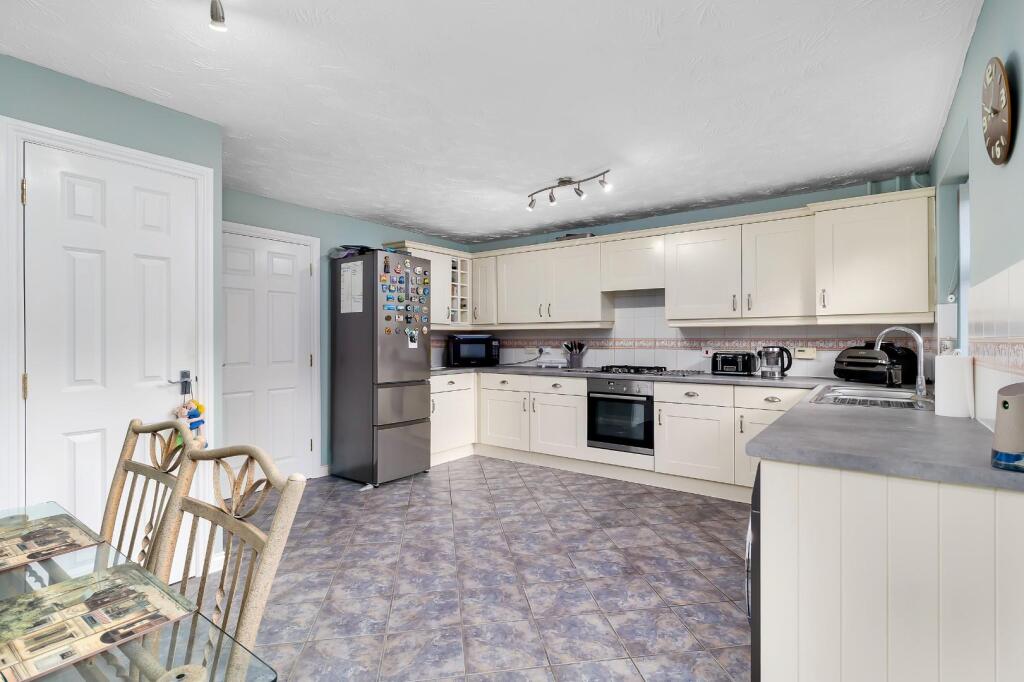 Additional image 4 of Howard Close, Haverhill