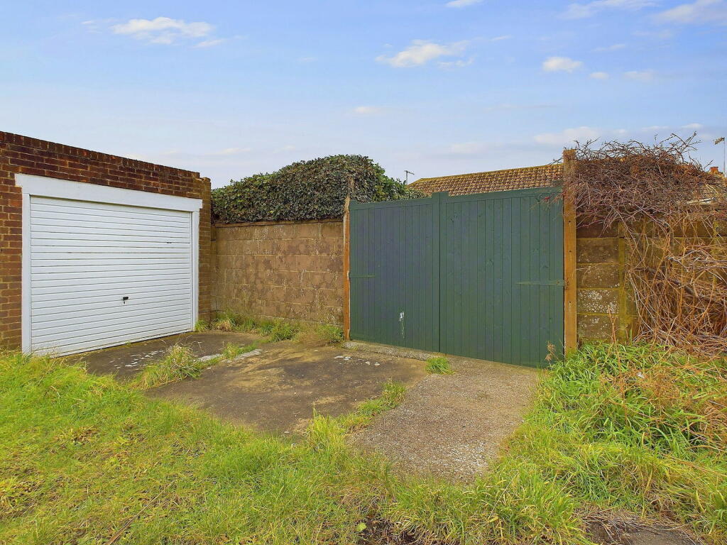 Additional image 17 of Meadow Road, Worthing BN11 2SE