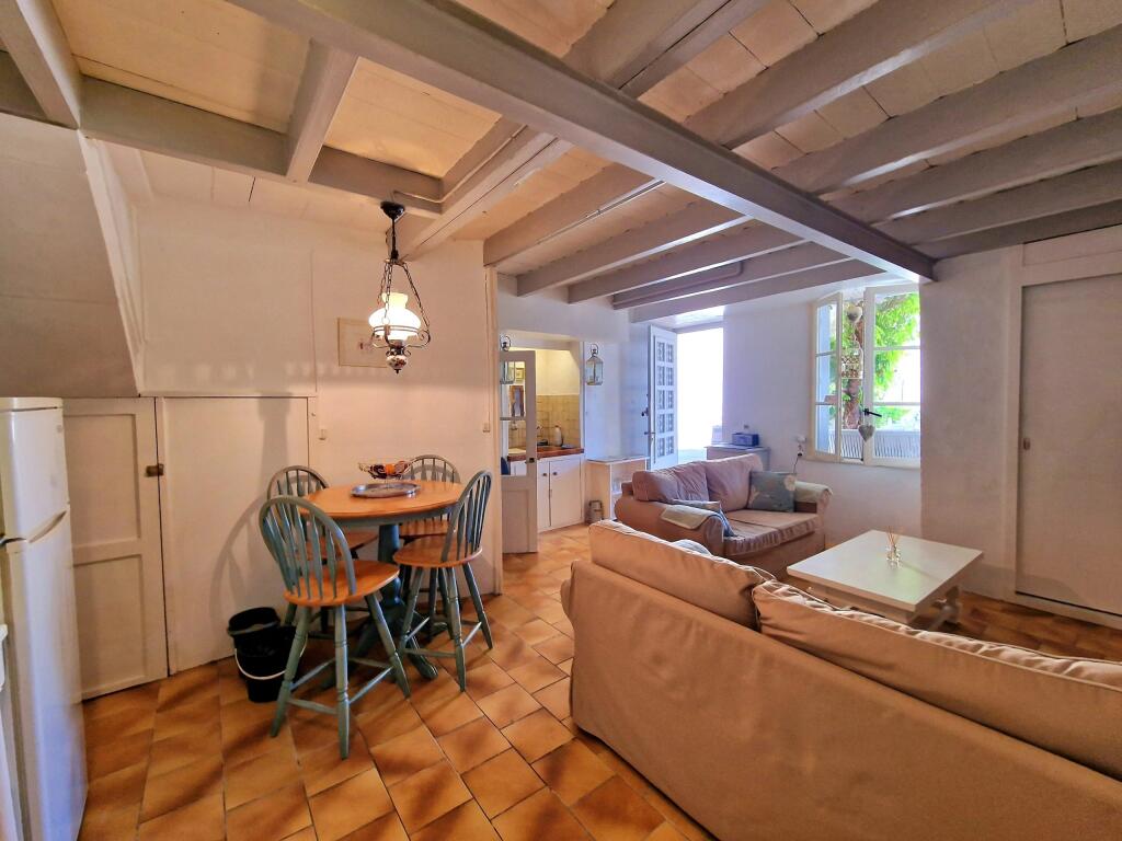 Primary image of Castillonnes, Aquitaine, 47330, France