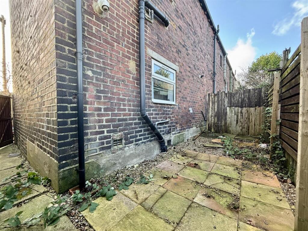 Additional image 6 of 13, Brick Row, Wyke, Bradford, BD12 9PQ