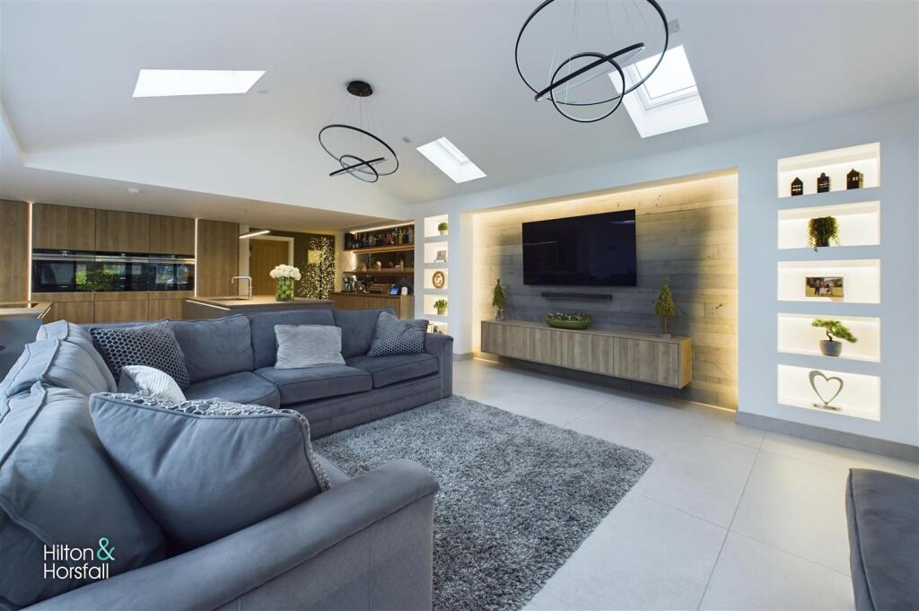 Additional image 15 of Clover Crescent, Burnley