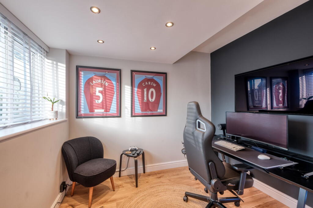 Additional image 6 of Barley Mow Lane, Catshill, Bromsgrove, B61 0LP