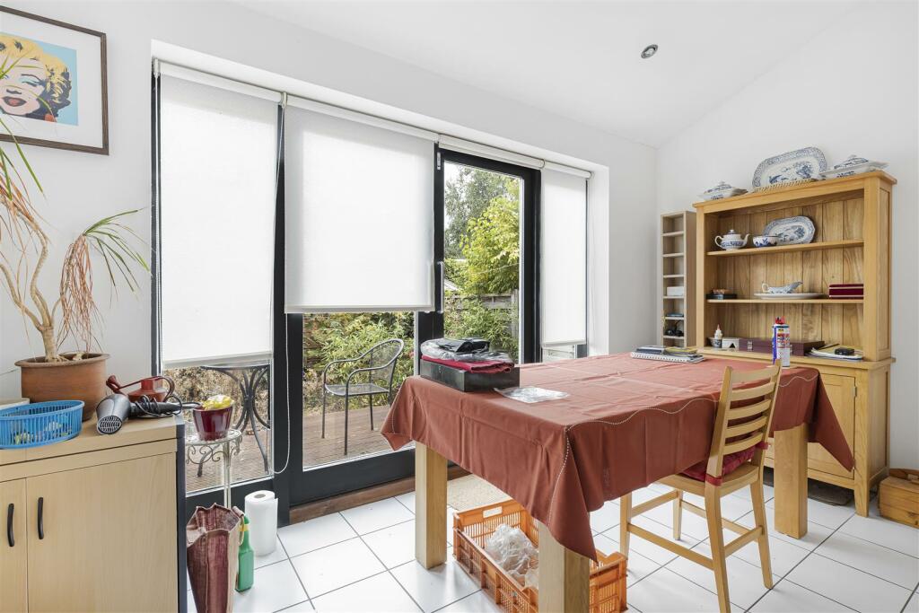 Additional image 10 of Blinco Grove, Cambridge