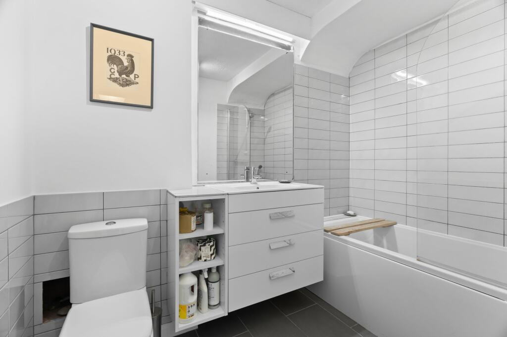 Additional image 15 of Marlborough Court, Cambridge, CB3