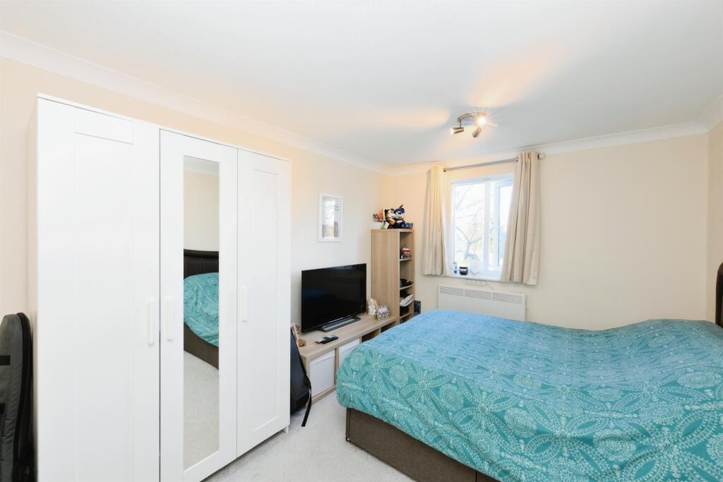 Additional image 13 of Walsingham Close, Hatfield