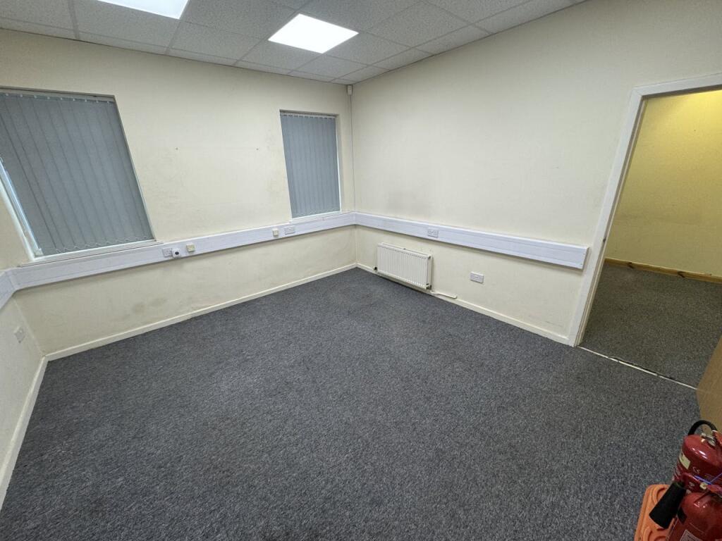 Additional image 8 of 966 Old Lode Lane, Solihull, West Midlands, B92 8LN