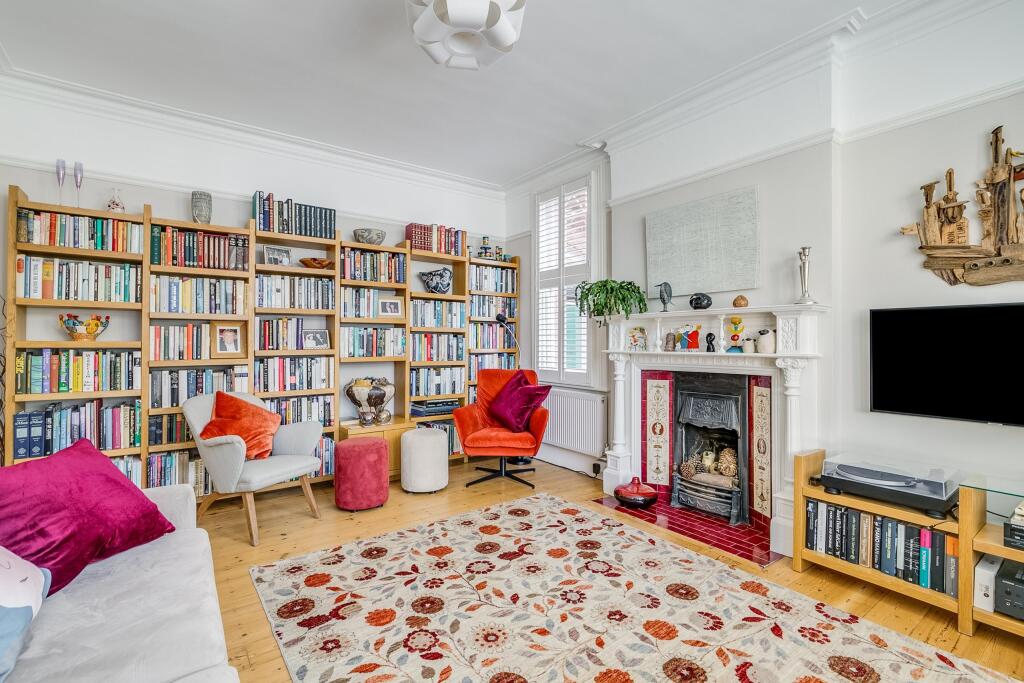 Additional image 17 of Hall Place Gardens, St Albans, AL1