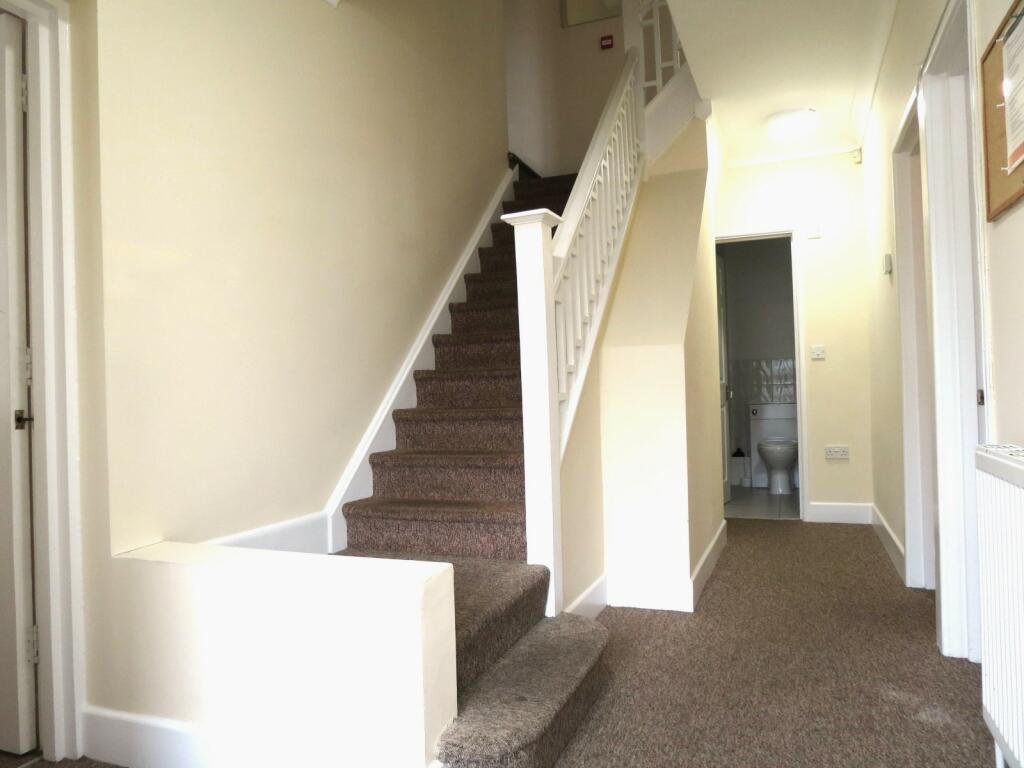 Additional image 25 of 8 bedroom Detached House in Winton