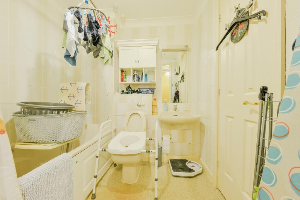 Additional image 10 of Batchwood View, St. Albans, AL3