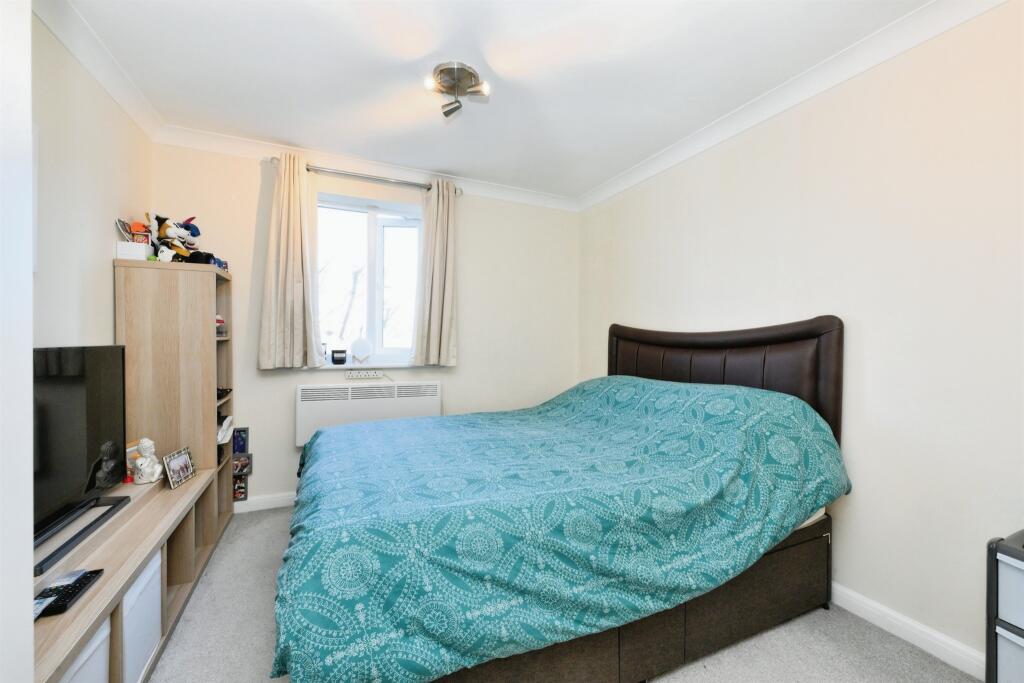 Additional image 14 of Walsingham Close, Hatfield