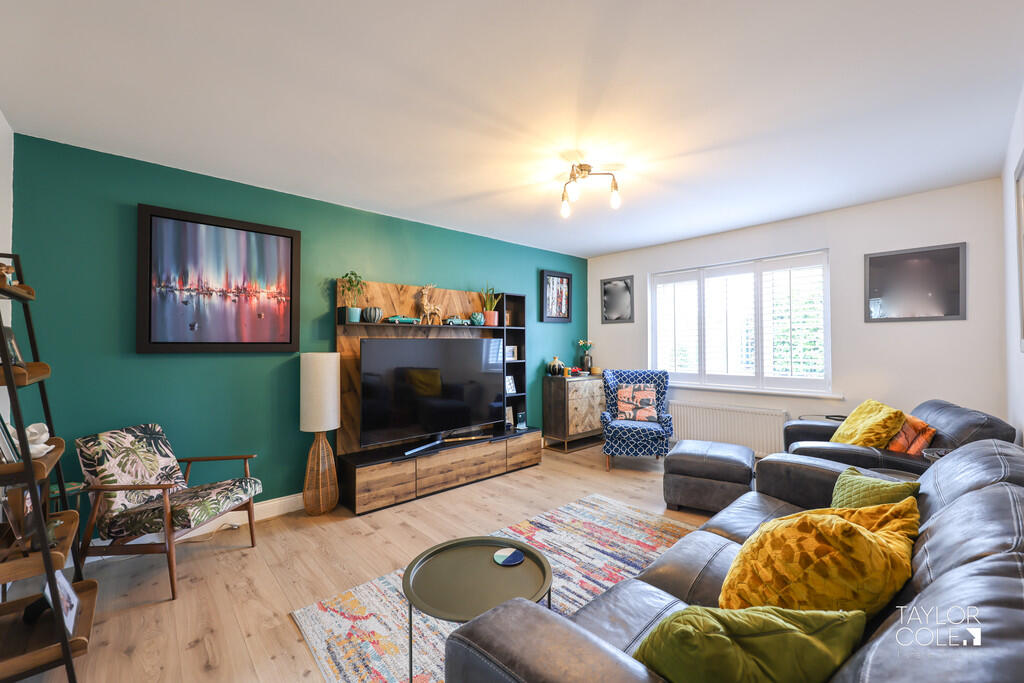 Additional image 2 of School Walk, Tamworth