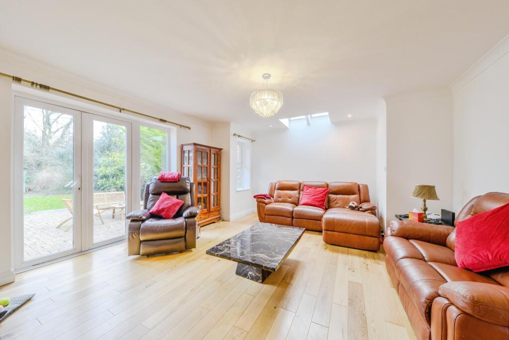 Additional image 8 of Park Street Lane, St. Albans, AL2