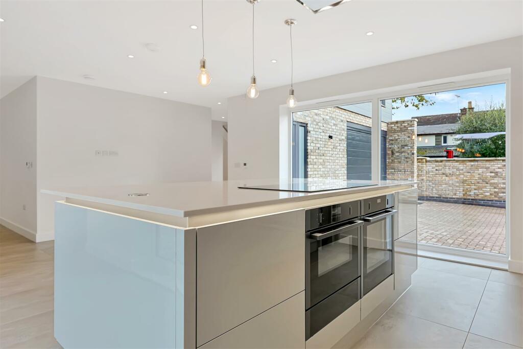 Additional image 20 of Station Road, Histon