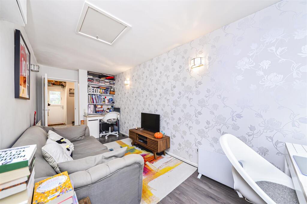 Additional image 10 of Berkley Crescent, Moseley, Birmingham