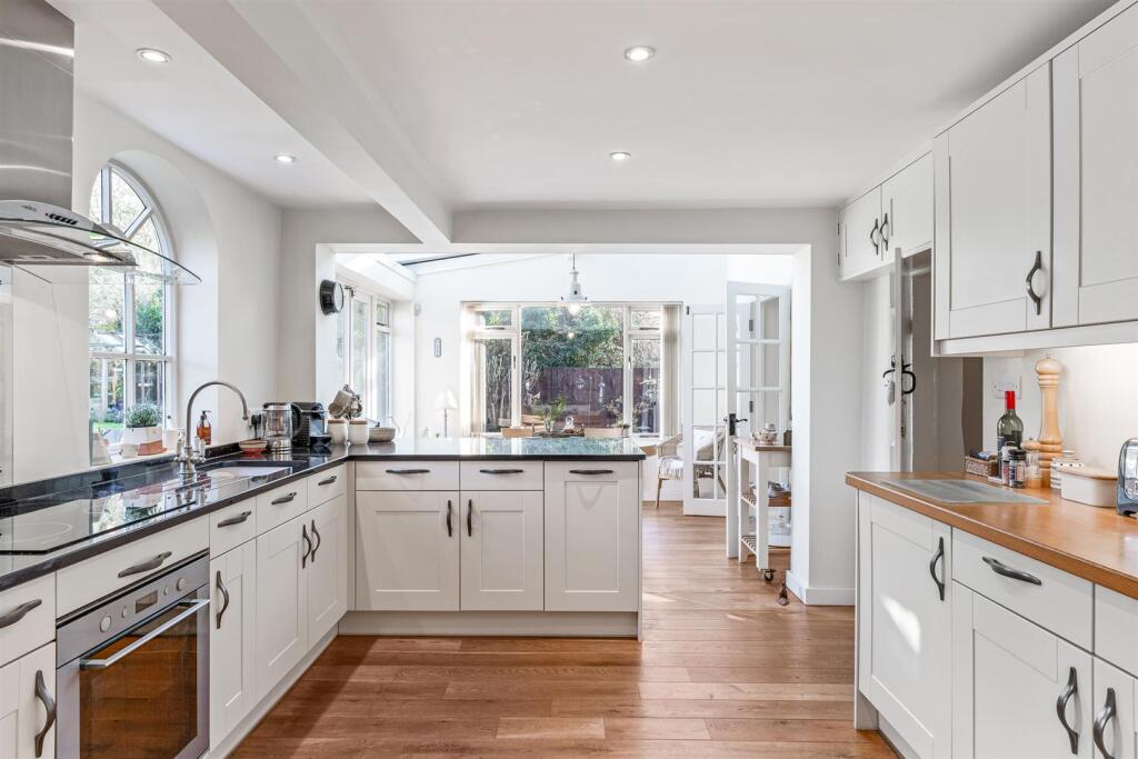 Additional image 24 of Harmer Green Lane, Welwyn