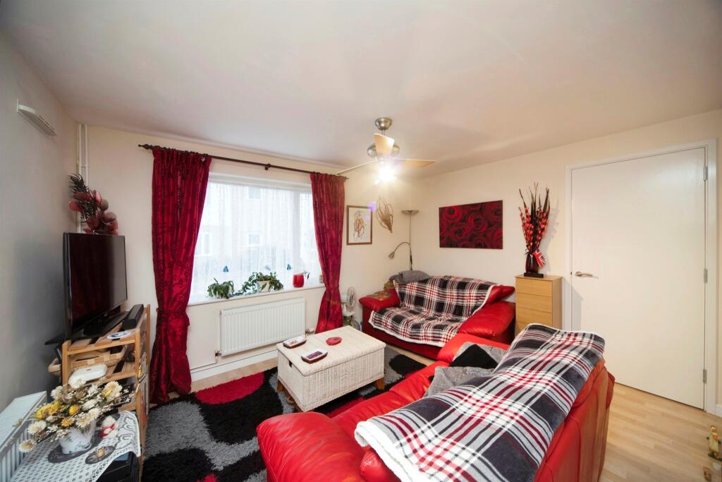 Additional image 6 of Skeaping Close, Newmarket