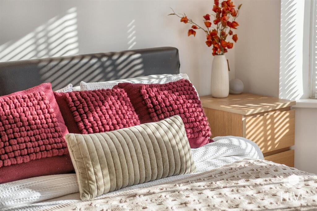 Additional image 10 of Woodlands Crescent, Poole