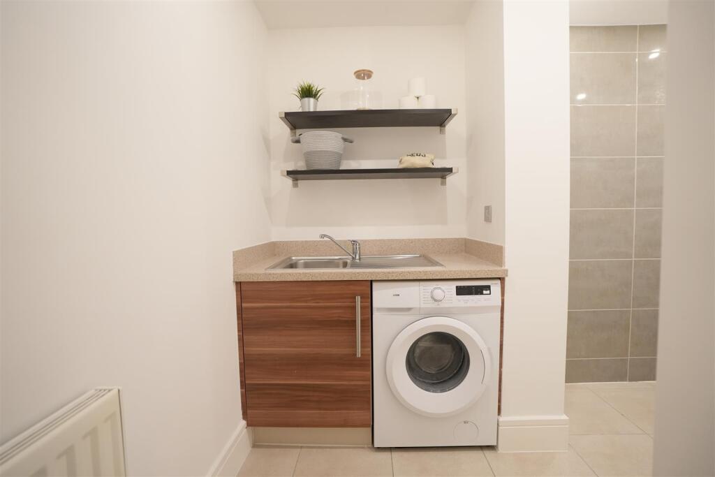 Additional image 10 of Tailor Close, Scholes, Cleckheaton