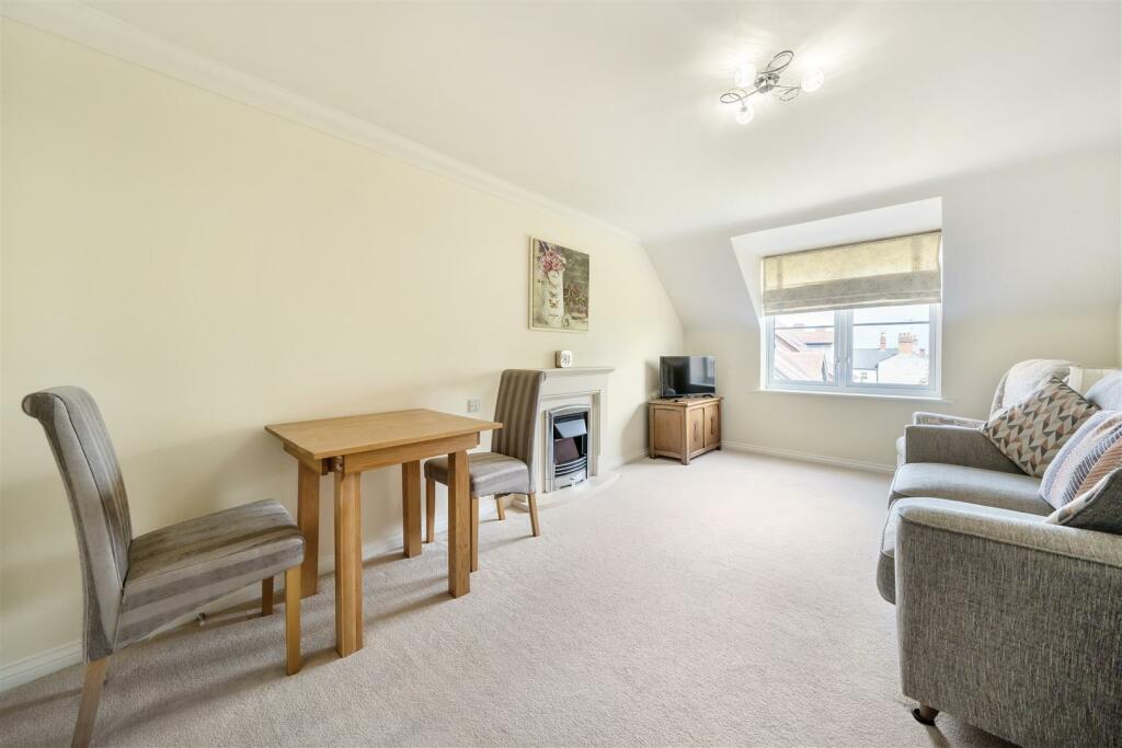 Additional image 4 of Woolmans Lodge, Shirley, Solihull
