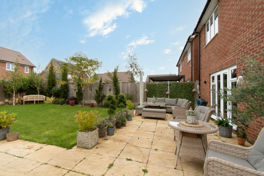 Additional image 3 of Highfields Caldecote, CB23 7BW