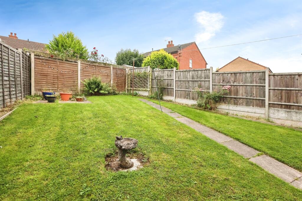 Additional image 16 of Foxglove Crescent, Birmingham