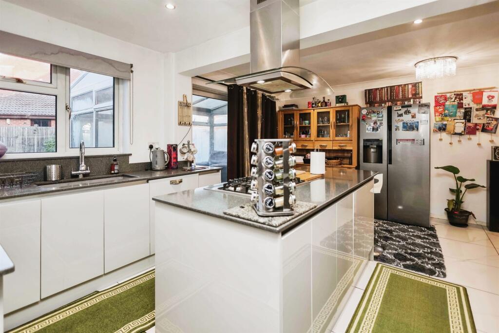 Additional image 2 of Olliver Close, HALESOWEN