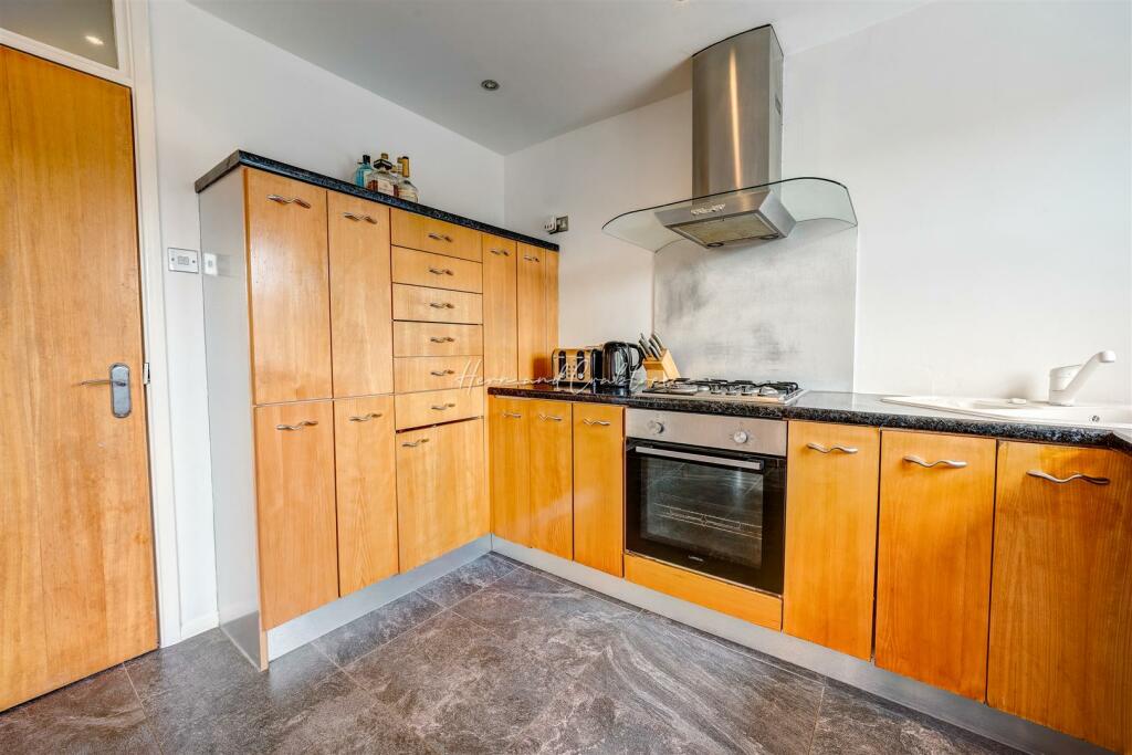 Additional image 19 of Schooner Way, Cardiff Bay