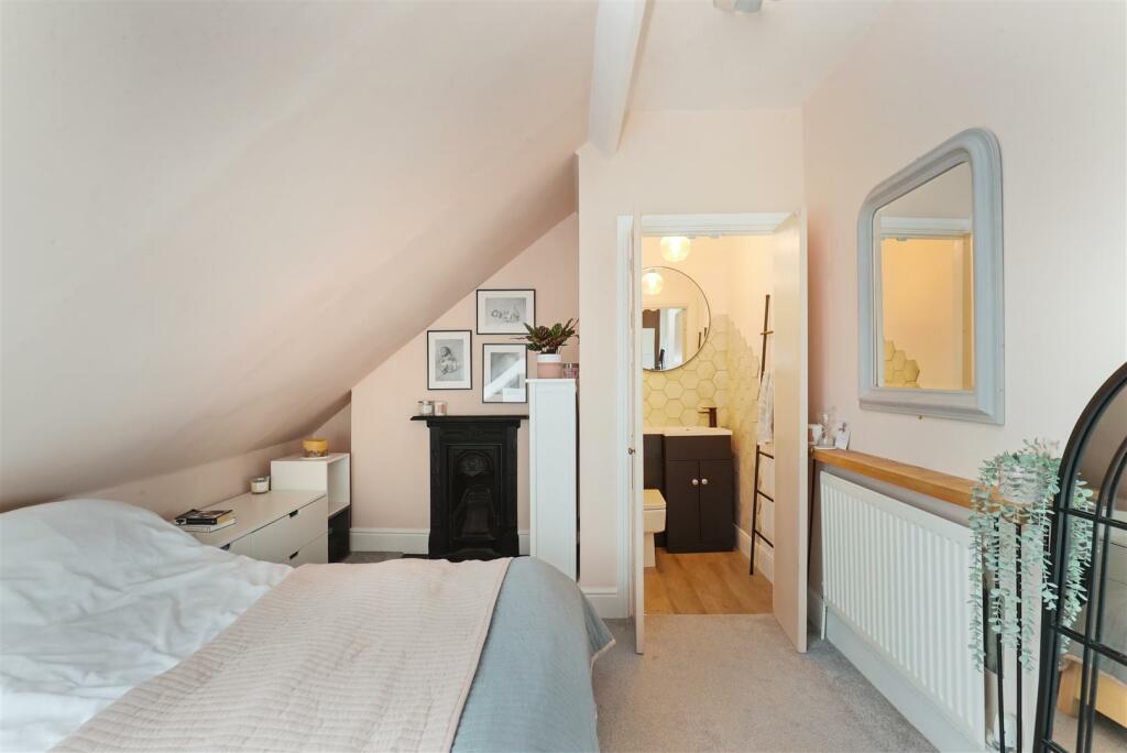 Additional image 19 of Superb Maisonette in Westbury Park