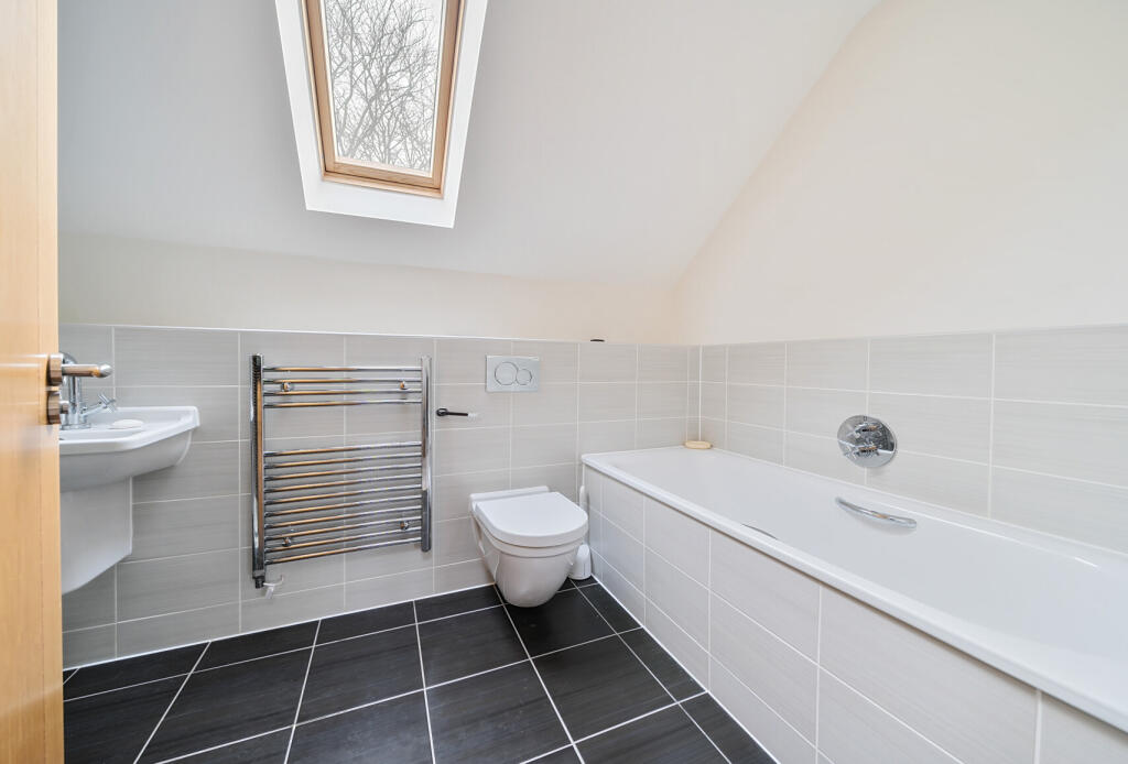 Additional image 19 of Warren Close, Long Ashton, Bristol, North Somerset, BS41