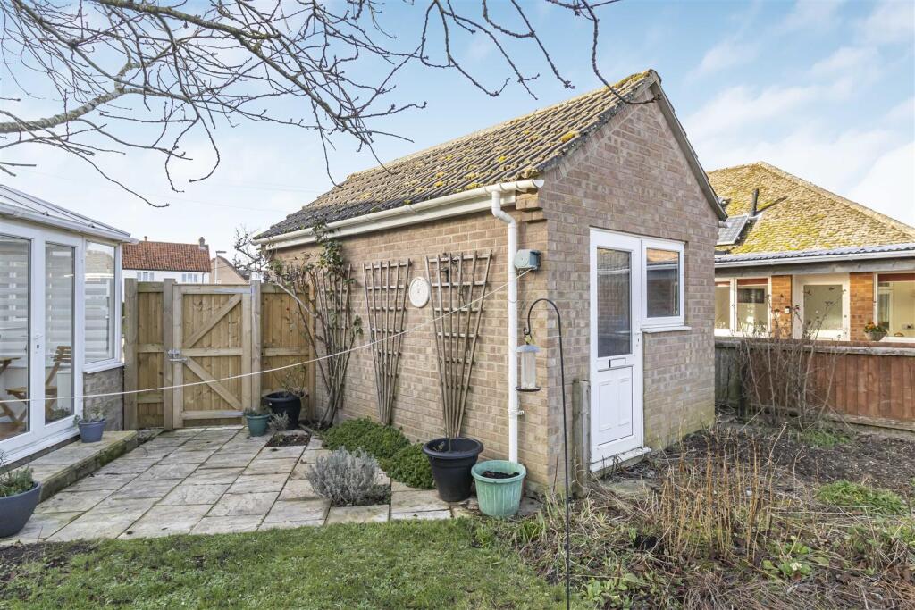 Additional image 18 of East Fen Road, Isleham, Ely