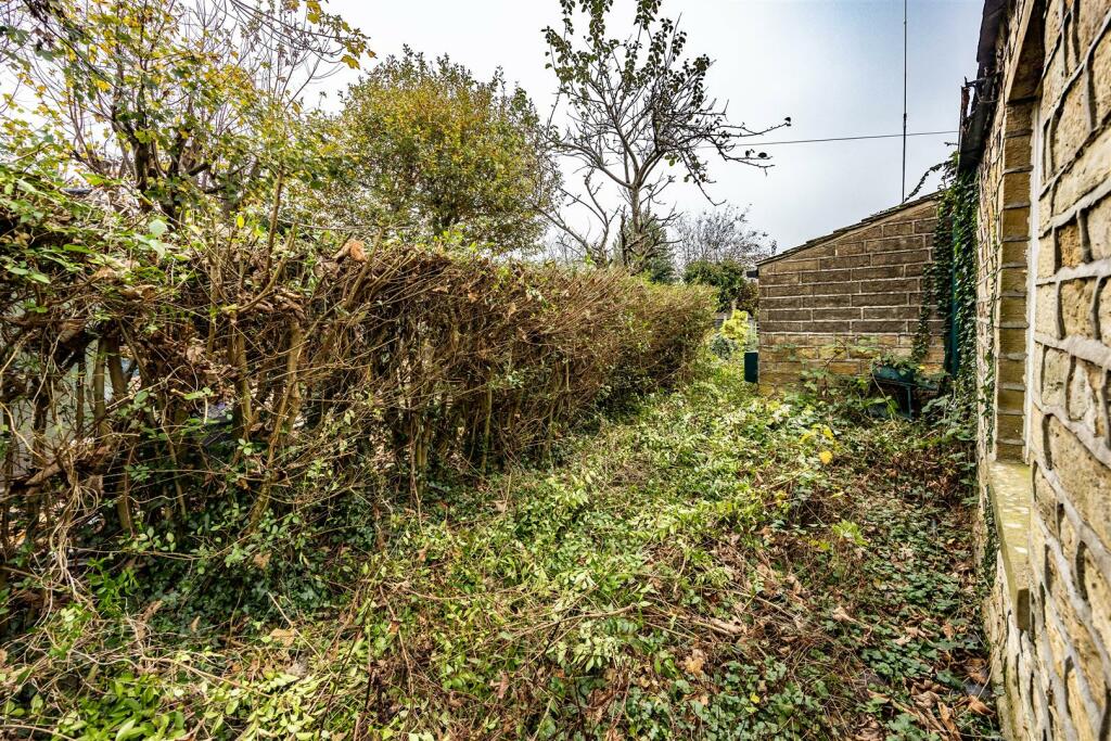 Additional image 14 of Chapel Fold, Bradford