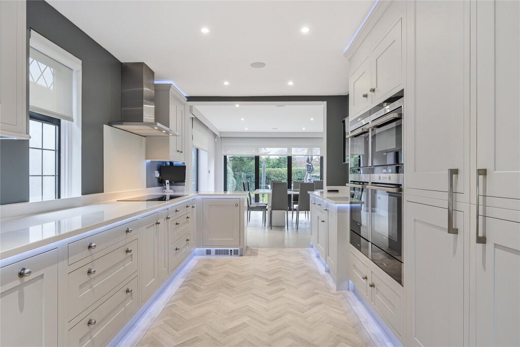 Additional image 7 of Hollydale Drive, Bromley