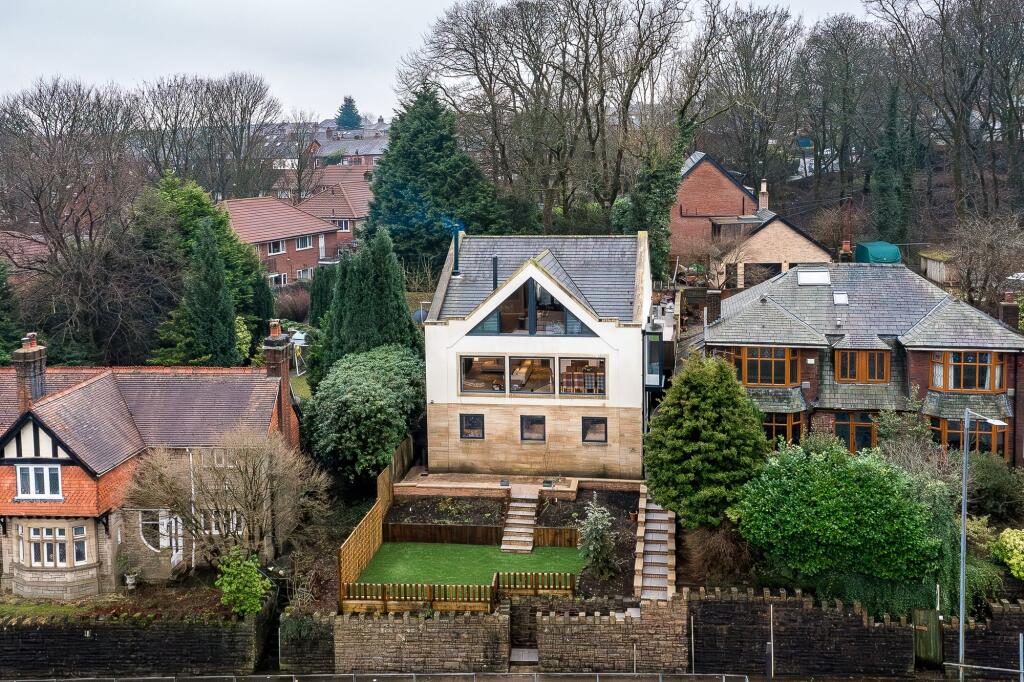 Additional image 57 of Moorview, Moss Bank Way, BL1 3LR – Stunning Home with Roof Terrace, Cinema Room & Outdoor Kitchen