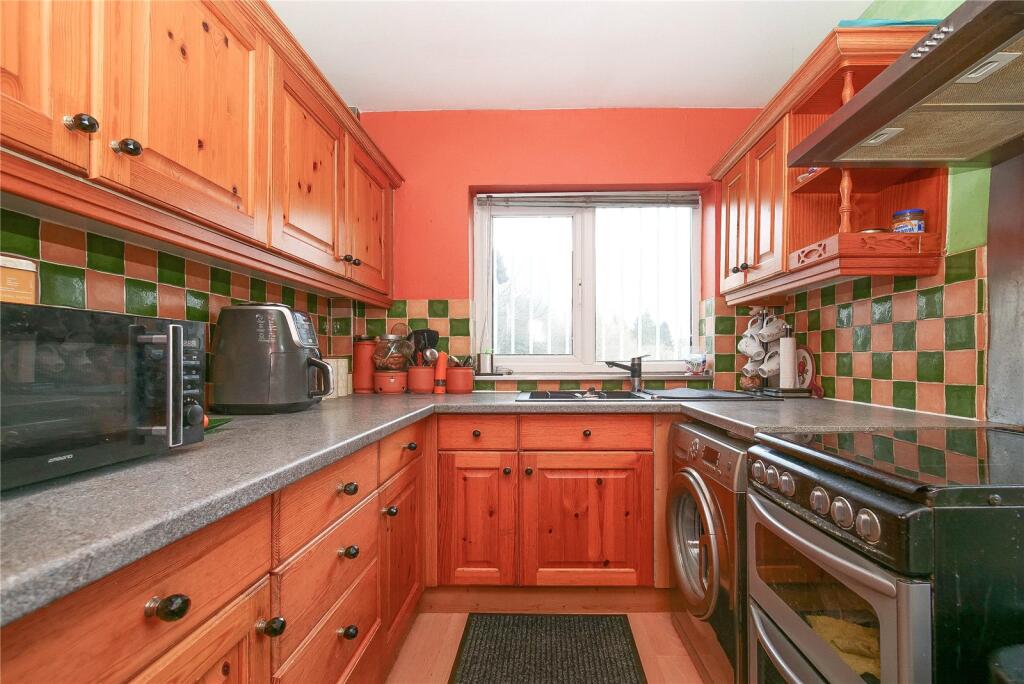 Additional image 5 of Dean Close, Bradford, West Yorkshire, BD8