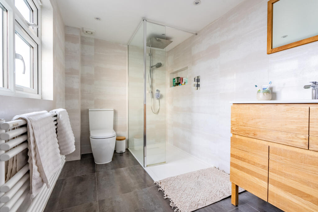 Additional image 14 of Cuckmans Drive, St. Albans, Hertfordshire, AL2