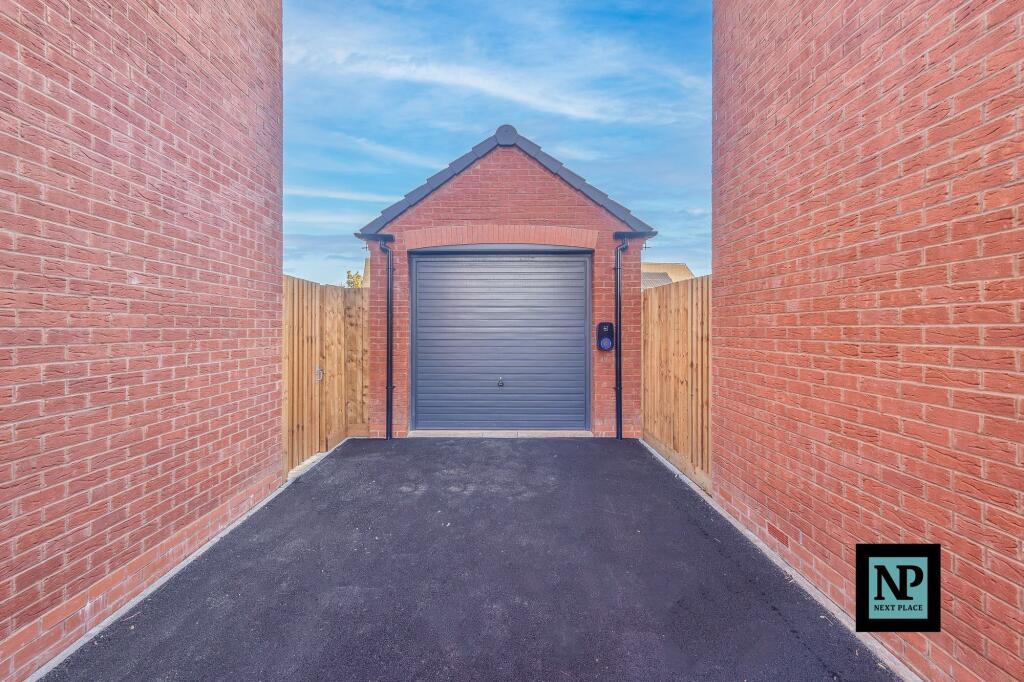 Additional image 16 of Hill Drive, Polesworth, B78