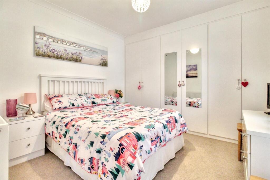Additional image 12 of Alinora Crescent, Goring-By-Sea, Worthing