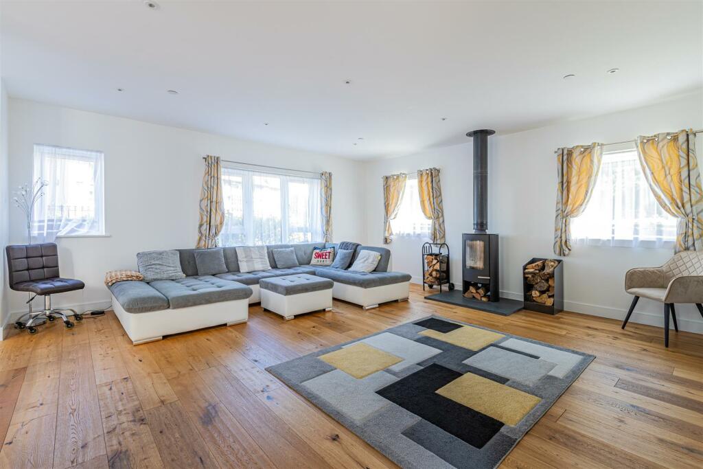 Additional image 34 of Church Road, Lisvane, Cardiff