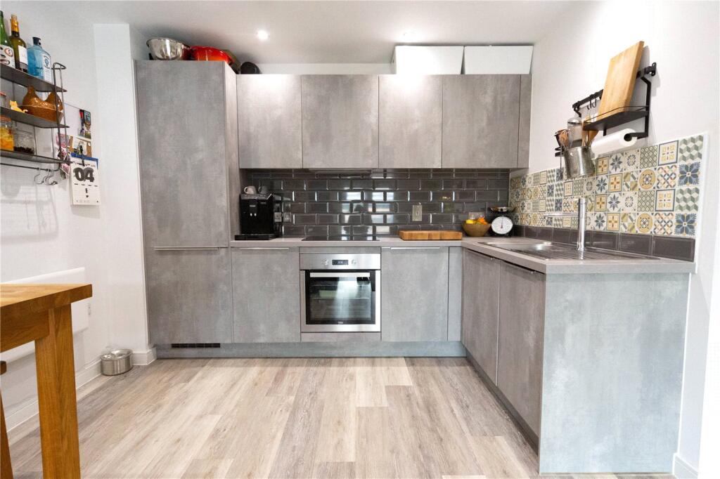 Additional image 8 of Trade Street, Butetown, Cardiff, CF10