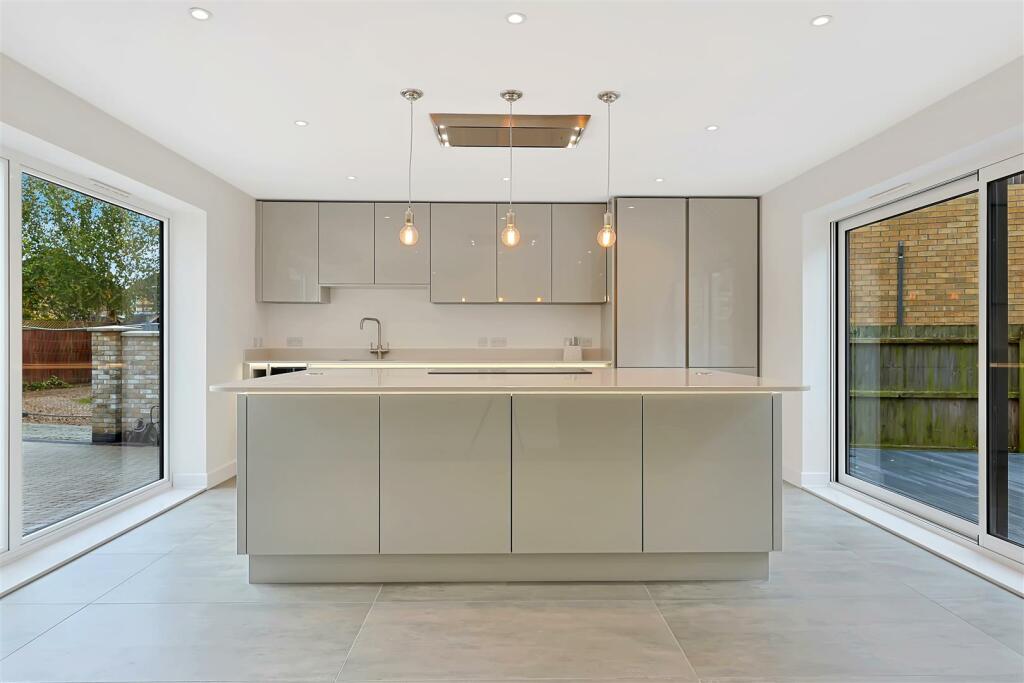 Additional image 5 of Station Road, Histon